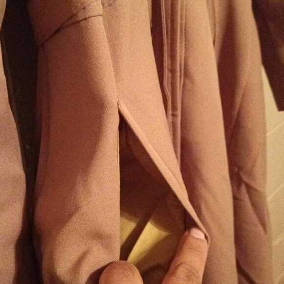 Long Tan Coat - Picture 5 of 16